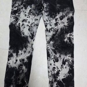Skull Print Black and White Women Jeans